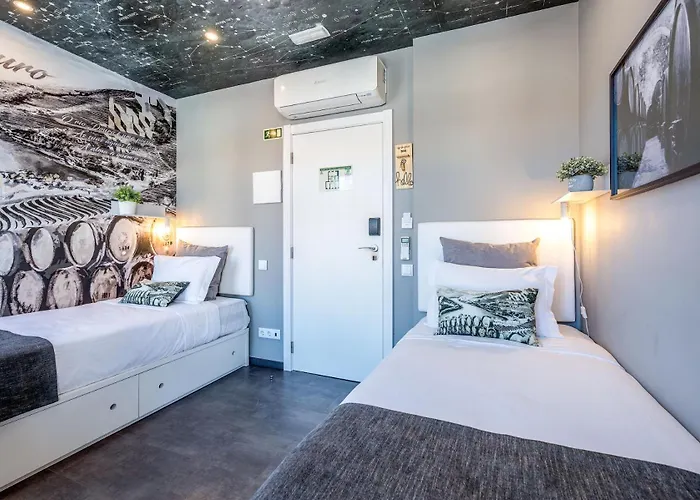 Wine House - & Couette-café 4*