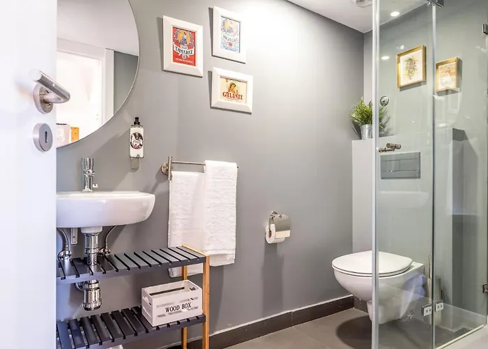 Wine House - & Lisboa